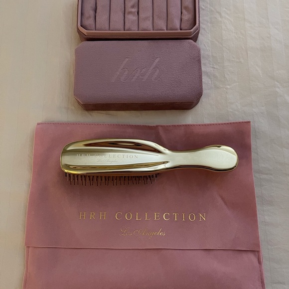 HRH Collection Gold Hair Brush - Picture 1 of 5